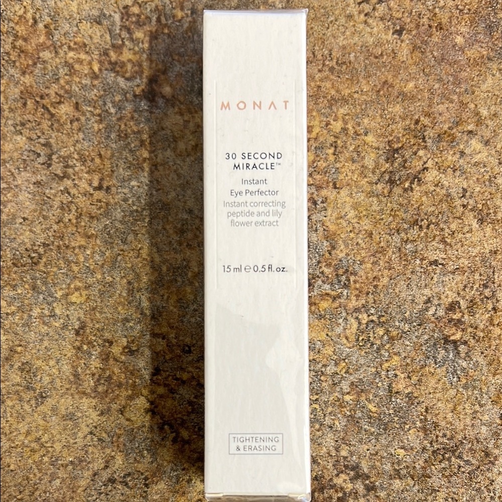 New sealed Monat 30 Second Miracle Instant Eye Perfector
